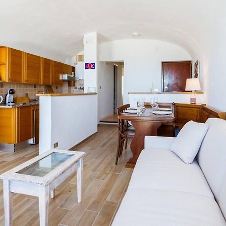 Апартаменти Casa Del Subacqueo. Amazing Terrace With Sea View. Wi-Fi Бордігера Екстер'єр фото
