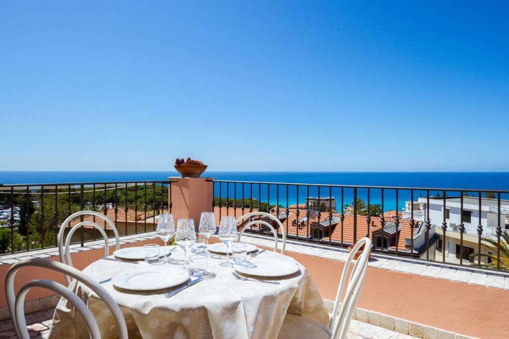 Апартаменти Casa Del Subacqueo. Amazing Terrace With Sea View. Wi-Fi Бордігера Екстер'єр фото
