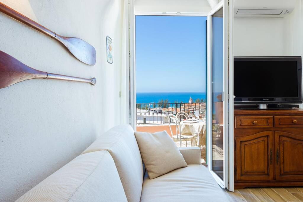 Апартаменти Casa Del Subacqueo. Amazing Terrace With Sea View. Wi-Fi Бордігера Екстер'єр фото